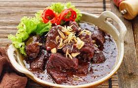 Resep Semur Daging Sapi Dagingnya Empuk Dan Bumbu Meresap Halaman All Kompas Com