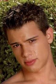 Brent Everett's Instagram, Twitter & Facebook