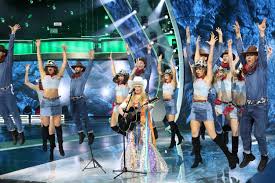 Wokalistka dołączyła do akcji #hot16challenge2 i pokazała bardzo duży dystans do siebie. Opole 2020 Maryla Rodowicz Wspomina Romualda Lipke Wieczorem Koncert Jego Pamieci Opole Nasze Miasto