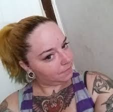 Gina Carbone's Instagram, Twitter & Facebook