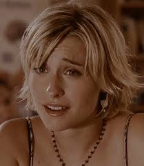 Como Chloe de Smallville Destruiu Sua Carreira