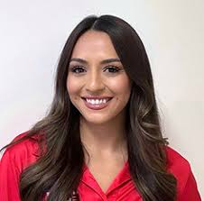 Karina Silva's Instagram, Twitter & Facebook