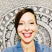 Jennifer Lair's Instagram, Twitter & Facebook