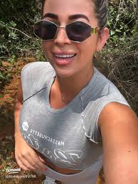 Discover Bee Smith: A Journey Through Music