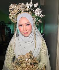 We did not find results for: The Cucuk Sanggul As Malay Traditional Bride Headpiece Bride Headpiece Malay Wedding Dress Muslimah Wedding