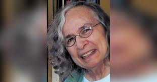 Dixie Carr's Instagram, Twitter & Facebook