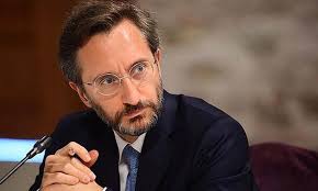 Jul 29, 2021 · i̇letişim başkanı fahrettin altun, sosyal medyada ecem güçlük adıyla açılan sahte bir hesabın sahibinin '3 yıl önce evine giderken 4 kişi tarafından tecavüze uğradığını. Haberturk Ten Fahrettin Altun A Yanit Tele1