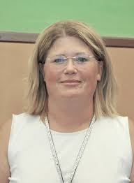 Sharon Dewitt's Instagram, Twitter & Facebook