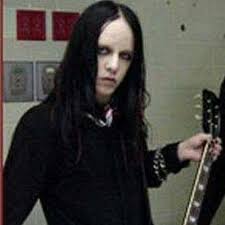 Una reedición de «me inside» y una pista nueva titulada «purity». Joey Jordison Unmasked Explore Tumblr Posts And Blogs Tumgir