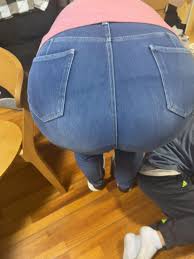 妻の突き出し着衣尻 | 妻の着衣姿 | 妻画像投稿倶楽部