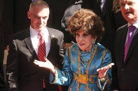 She was born luigina lollobrigida at subiaco near rome, and became a fashion model and beauty contestant. Gina Lollobrigida Bekommt Hollywood Stern