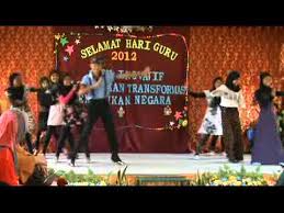 Dua hari kemudian aku bertemu dia lagi. Tarian 60an Hari Guru Smk Ade Putra Youtube