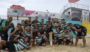 O futebol de praia é uma variante do futebol disputada na areia por equipas de cinco jogadores e que se popularizou no final do século xx. Sporting Sagra Se Campeao Nacional De Futebol De Praia Pela Terceira Vez Desporto Correio Da Manha