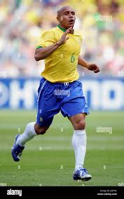 Roberto real hi-res stock photography and images