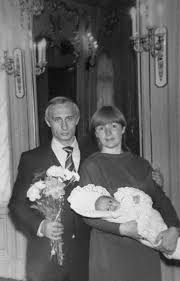 Vladimir putin warns head of mi6: Wladimir Putins Familie Die Geheimnisvollen Tochter