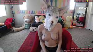 MollyMeowz Clamps Up For Caturday | AltPorn.net - alt.porn erotica