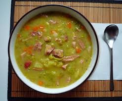 Deftige Erbsensuppe Mit Kassler Von Monwind Chefkoch Erbsensuppe Erbsen Suppe Erbseneintopf