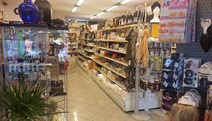 Nel produrre cravatte è la manifattura che conta, per fare la differenza deve … Robe Di Capelli Ingrosso E Dettaglio Robe Di Capelli