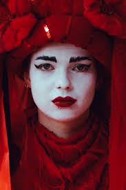 Eileen Peebles's Instagram, Twitter & Facebook