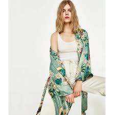 Model is wearing size s. Vintage Pareo Retro Floral Print Green Long Kimono Jacket Long Sleeve Ebuytrends