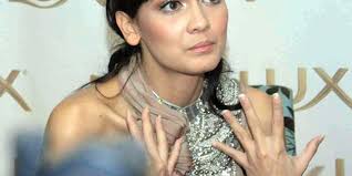 Luna Maya Buka-Bukaan Soal Ritual Mandi