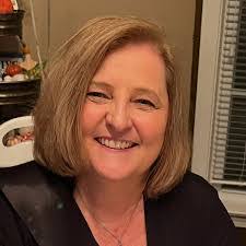 Suzanne Hopper's Instagram, Twitter & Facebook