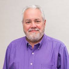 Meet Dr. David Seay, whose experience going to an eye doctor as a kid  inspired him to pursue optometry to help others with their vision. Dr. Seay  had poor eyesight as a
