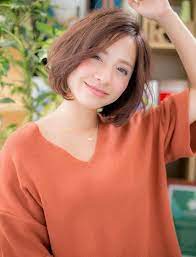 若々しく明るい印象になる 40代女性の髪型はショートがおすすめ ホットペッパービューティーマガジン ビューティー スタイル スタイリスト