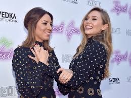 Elizabeth Olsen Didn't Use Instagram Before Making 'Ingrid Goes West' -  Business Insider