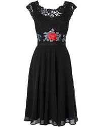 Friday Frock Love The Best Of August Mexican Style Dresses Mexican Dresses Pretty Dresses