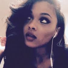 Rosa Belcher's Instagram, Twitter & Facebook