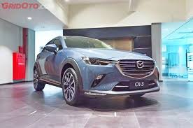Based on the same platform as the mazda demio/mazda2 (dj), it was revealed to the public with a full photo gallery on november 19, 2014, and first put on display two days later at the 2014 los angeles auto show. Mazda Cx 3 1 5l Sport Varian Baru Dengan Harga Jauh Lebih Murah Gridoto Com