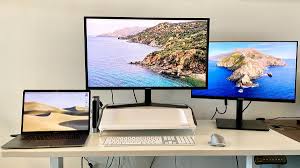 4k at 60hz is the best for gaming and caldigit's soho dock uses separate lanes for data and video, and so can hit 60hz on a 4k display. Best Usb C And Thunderbolt 3 Docking Station For Macbook Pro Air Macworld Uk