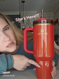 Meet Scarlet Tinsel: The Beautiful Arrival!