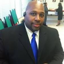 Joseph Kennison's Instagram, Twitter & Facebook