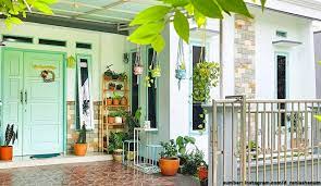 8 Inspirasi Desain Fasad Rumah Dengan Keramik Dinding Teras