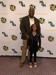 Erin Dickerson Davis (@erin_dickersondavis) • Threads, Say more