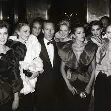 A nostalgic look back at roy halston's life, the father of american luxury and design. Prqhppqjlfsw6m