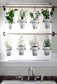 Diese 60 Diy Ideen Fur Hangende Garten Liegen Voll Im Trend Wohnideen Und Dekoration Vertikaler Garten Diy Vertikaler Krautergarten Zimmerkrauter