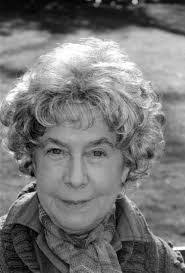 Leila Hoffman's Instagram, Twitter & Facebook