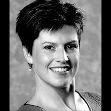 5-6-7-8 DANCE!💃🏻 Our next CENTENNIAL SPOTLIGHT is Roxanne Nielsen.✨  Roxanne Nielsen has been dancing through life since she was three-years  old! The Omaha native spent most of her formative years studying with
