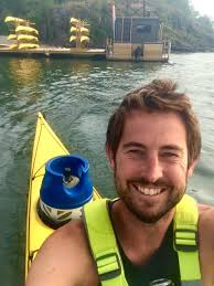 Transporting 2 kayaks without straps