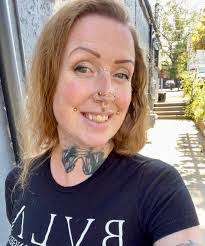 Naomi Spaulding's Instagram, Twitter & Facebook