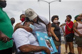Kindly read my comment in the reviews. Neighbors Outraged As Toddler 3 Teens Killed In Weekend Violence This Is A Horrific Father S Day This 3 Year Old Baby Lost His Life Chicago Tribune
