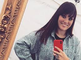 Na nejnovějších fotkách z jihomoravských vinic jí to tak. Ewa Farna Wrocila Do Koncertowania Mloda Mama Wyglada Kwitnaco