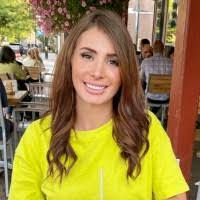 Elisha Tran's Instagram, Twitter & Facebook