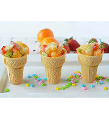 Cone De Salade De Fruits Ideal Pour Les Grands Enfants Citrus Dressing Recipe Healthy Kids Party Food Kids Party Desserts
