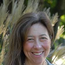 Cynthia Meyer's Instagram, Twitter & Facebook