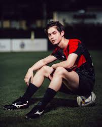 Tebakanku tingginya cuma 160 saja. ð—•ð—¥ð—œð—šð—›ð—§ð—ªð—œð—¡ ð—£ð—œð—–ð—¦ On Twitter In 2021 Gmmtv Actors Bright Pictures Boy Celebrities