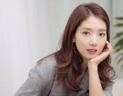 She gained recognition for starring in melodramas stairway to park shin hye was raised in songpa district, a district in seoul, south korea. Park Shin Hye And Choi Tae Joon Are Confirmed To Be Dating Let S Find Out About Her Love Life And Ex Boyfriend List Channel K